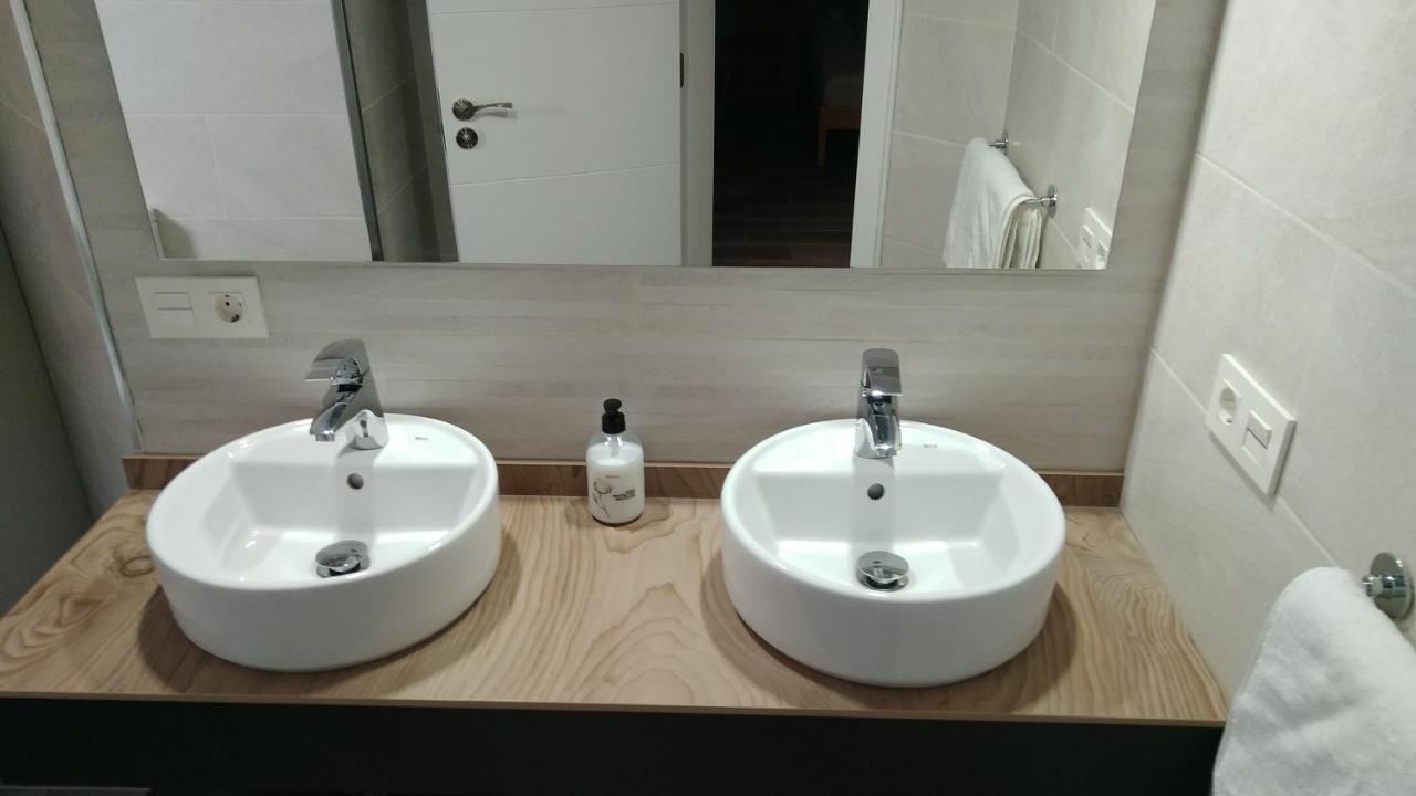 Room With Private Bathroom And Sea View, 50 M Del Mar Radazul Exterior foto